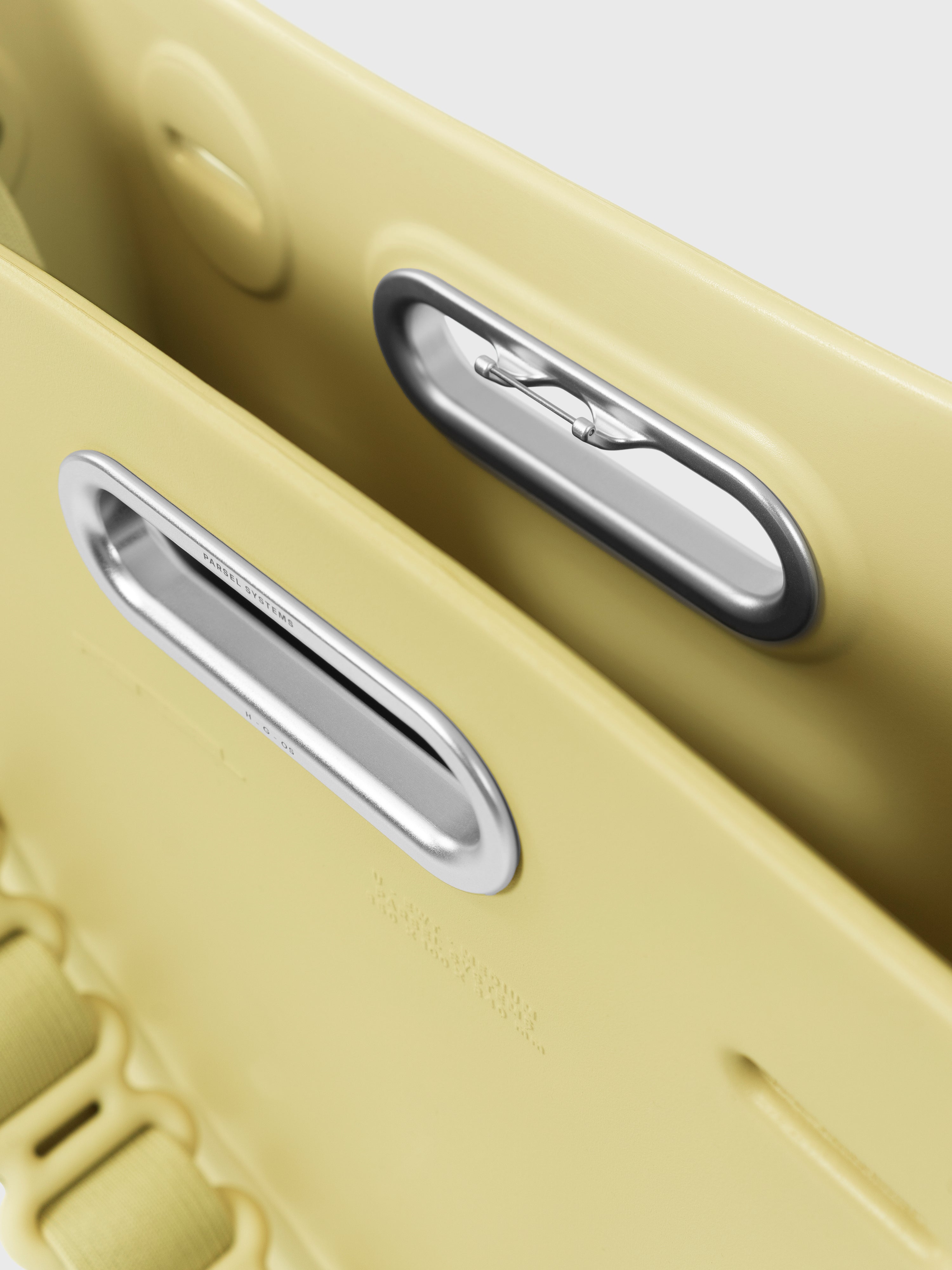 EAST WEST CLUTCH SYSTEM - MEDIUM