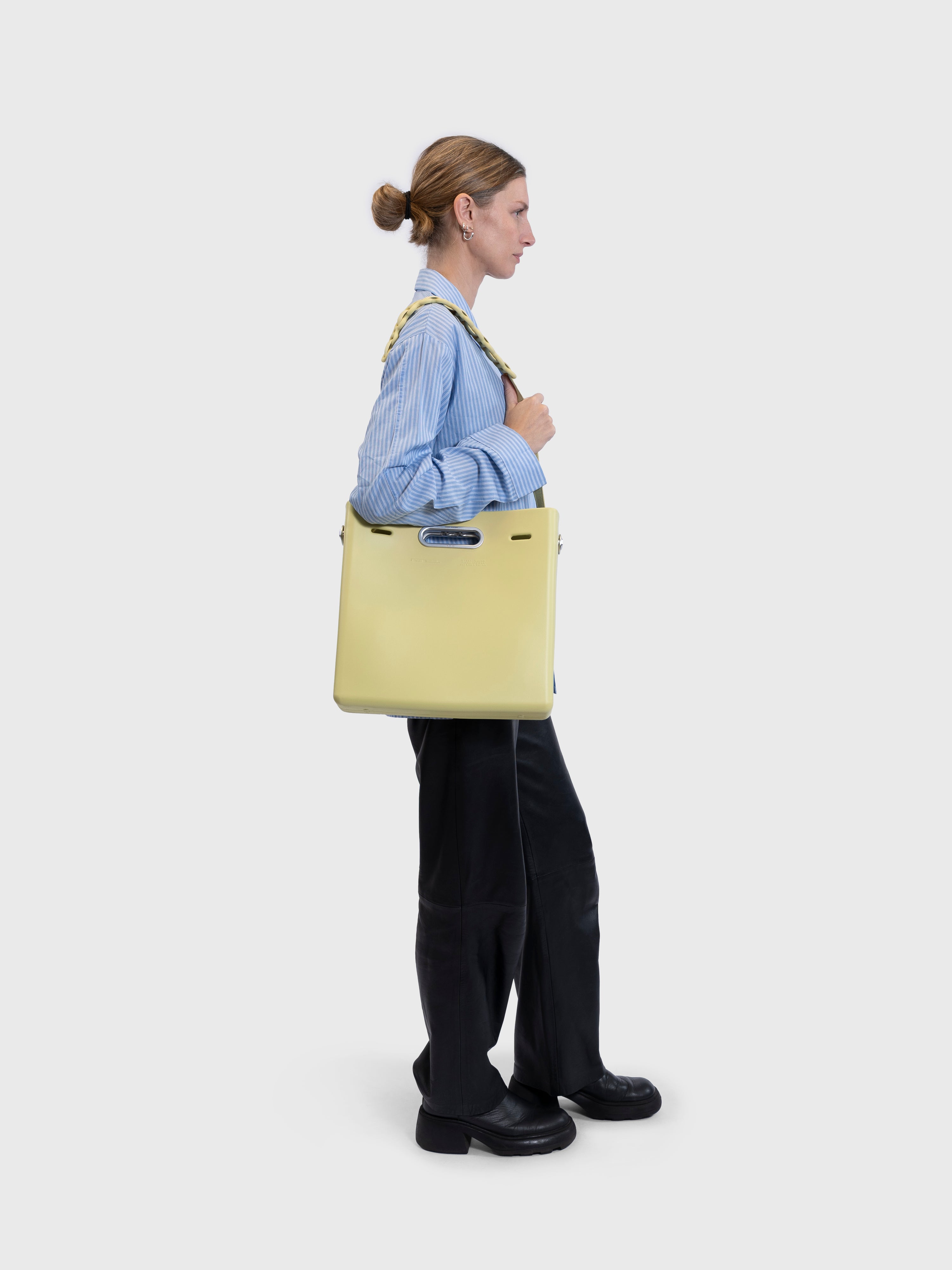 EAST WEST CLUTCH SYSTEM - MEDIUM
