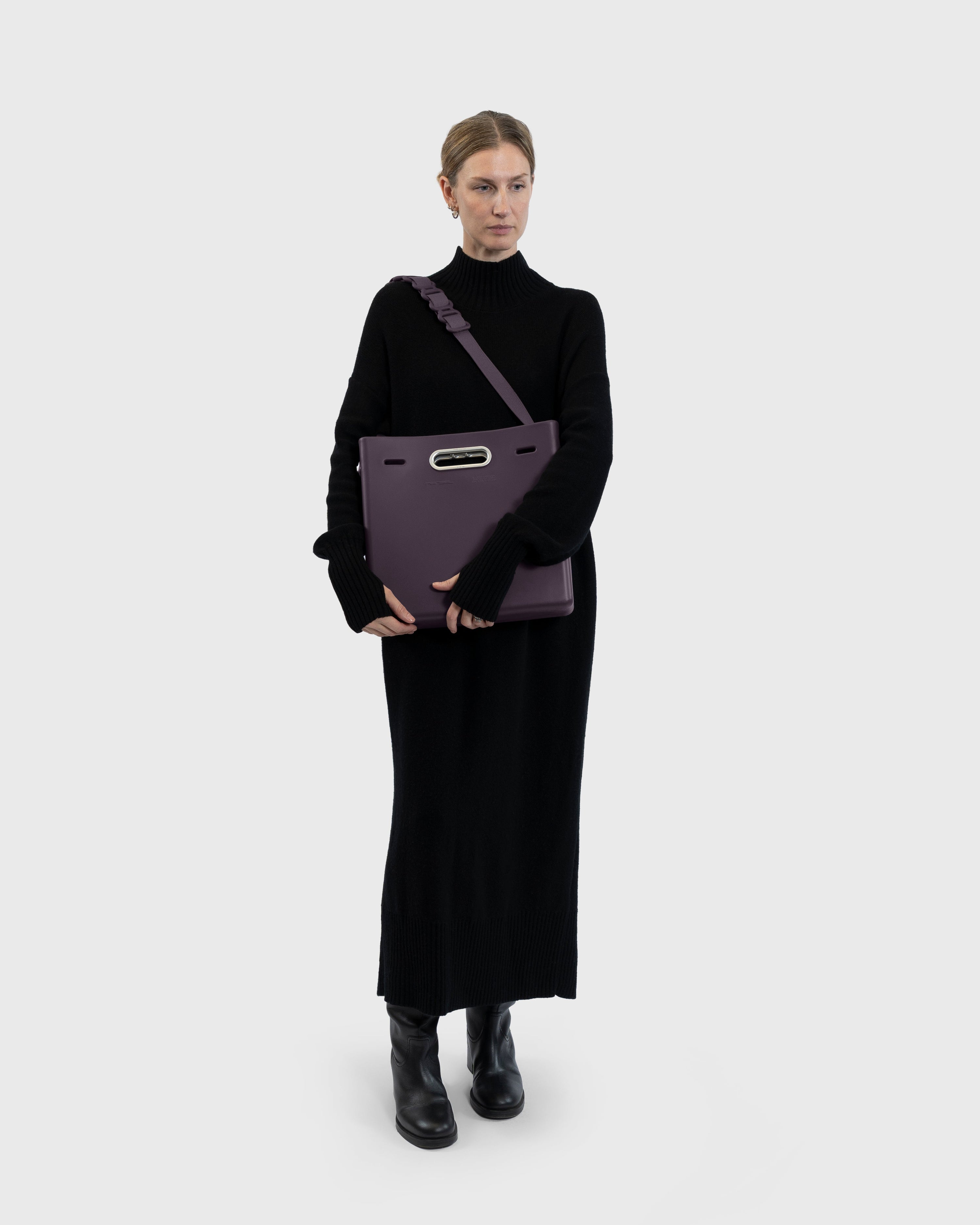 EAST WEST CLUTCH SYSTEM - MEDIUM