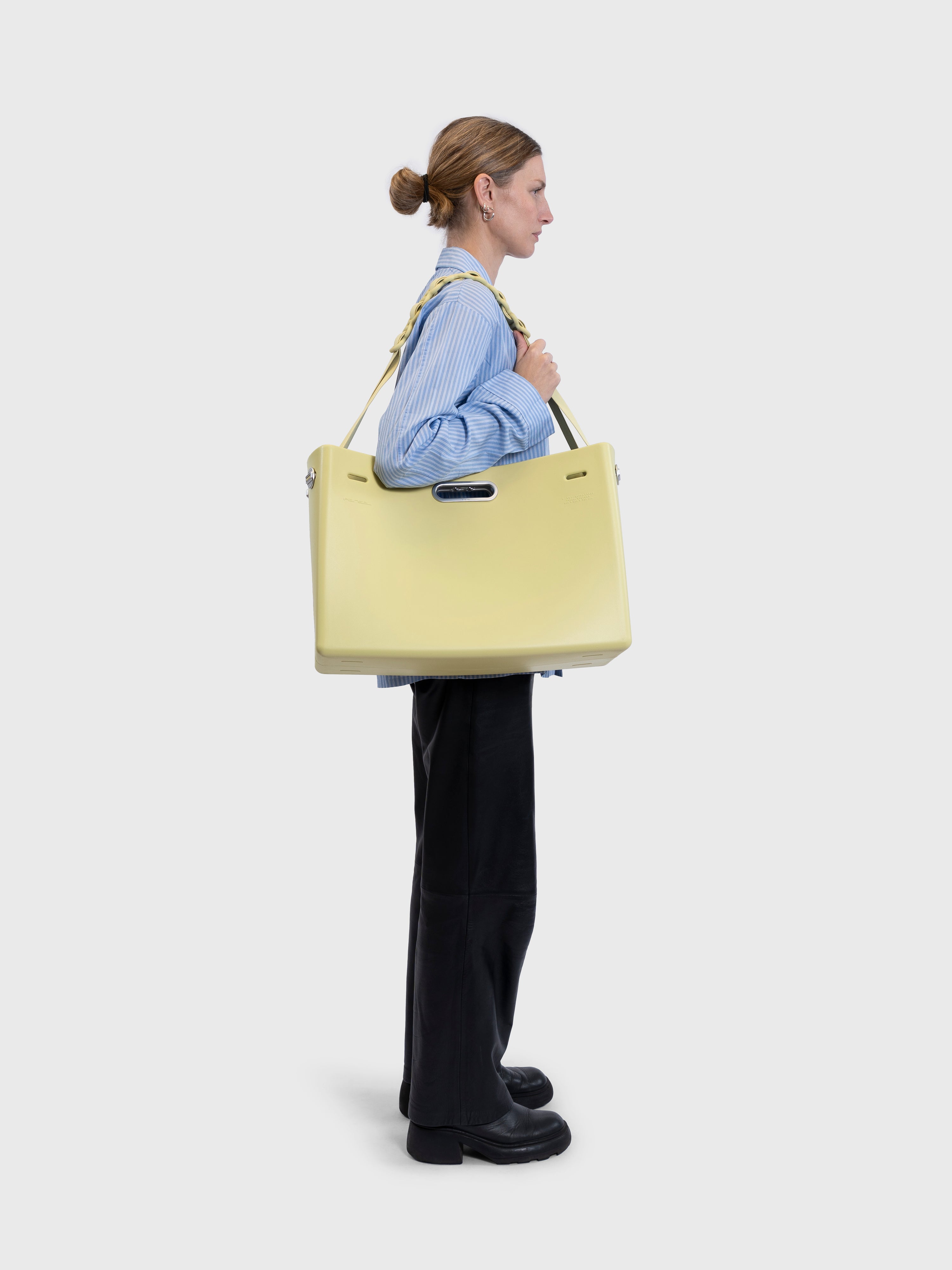 EAST WEST CLUTCH SYSTEM - XL