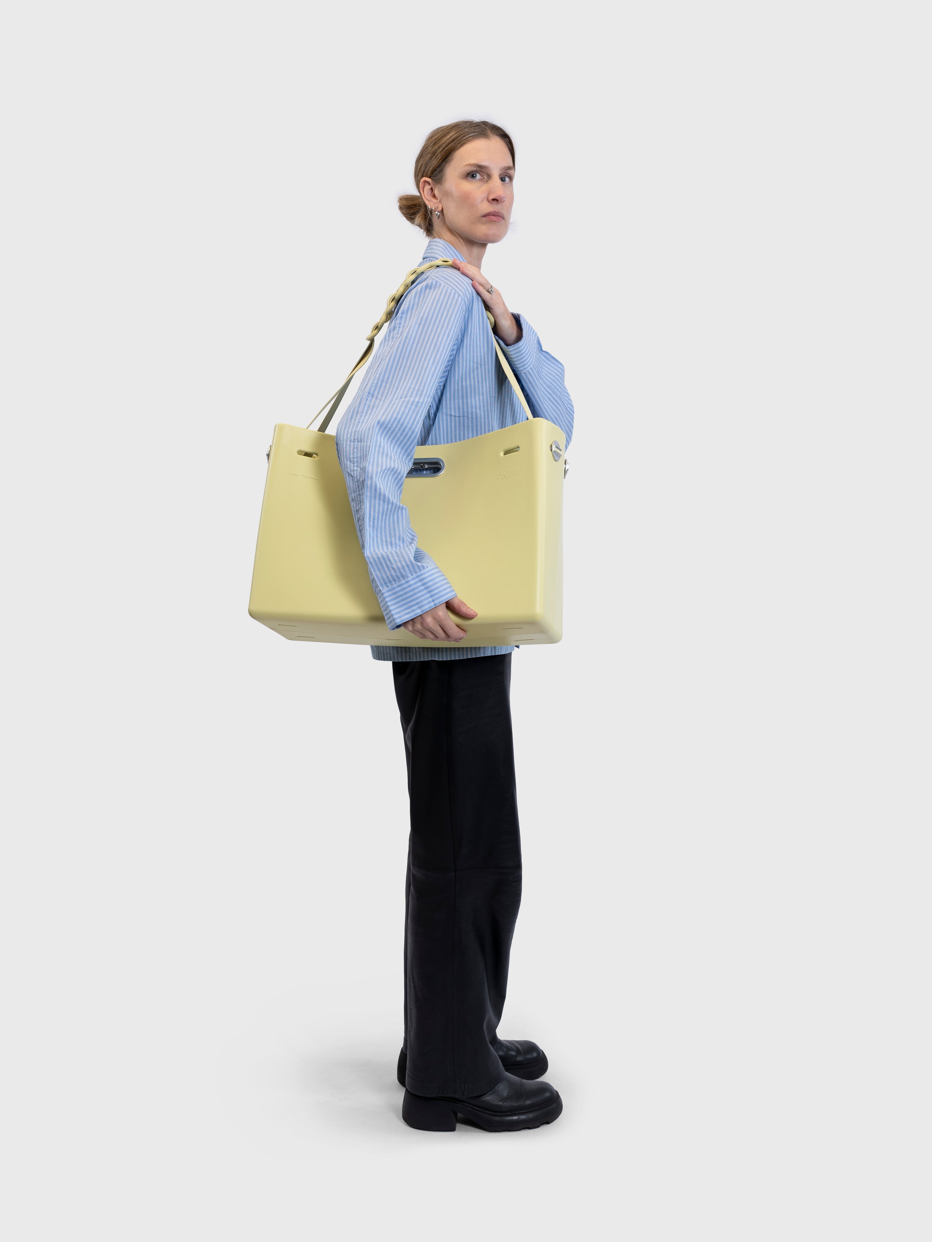 EAST WEST CLUTCH SYSTEM - XL
