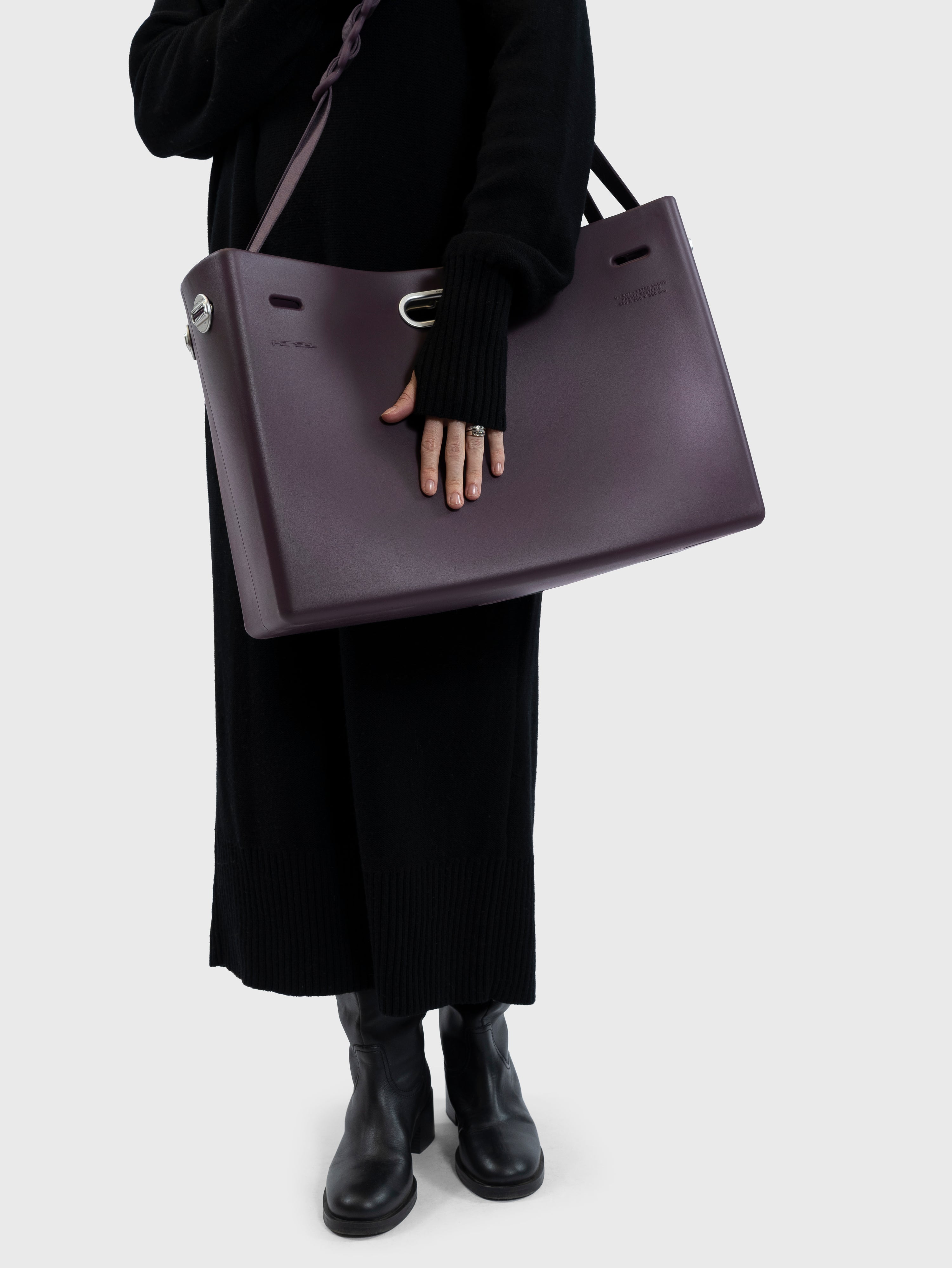 EAST WEST CLUTCH SYSTEM - XL