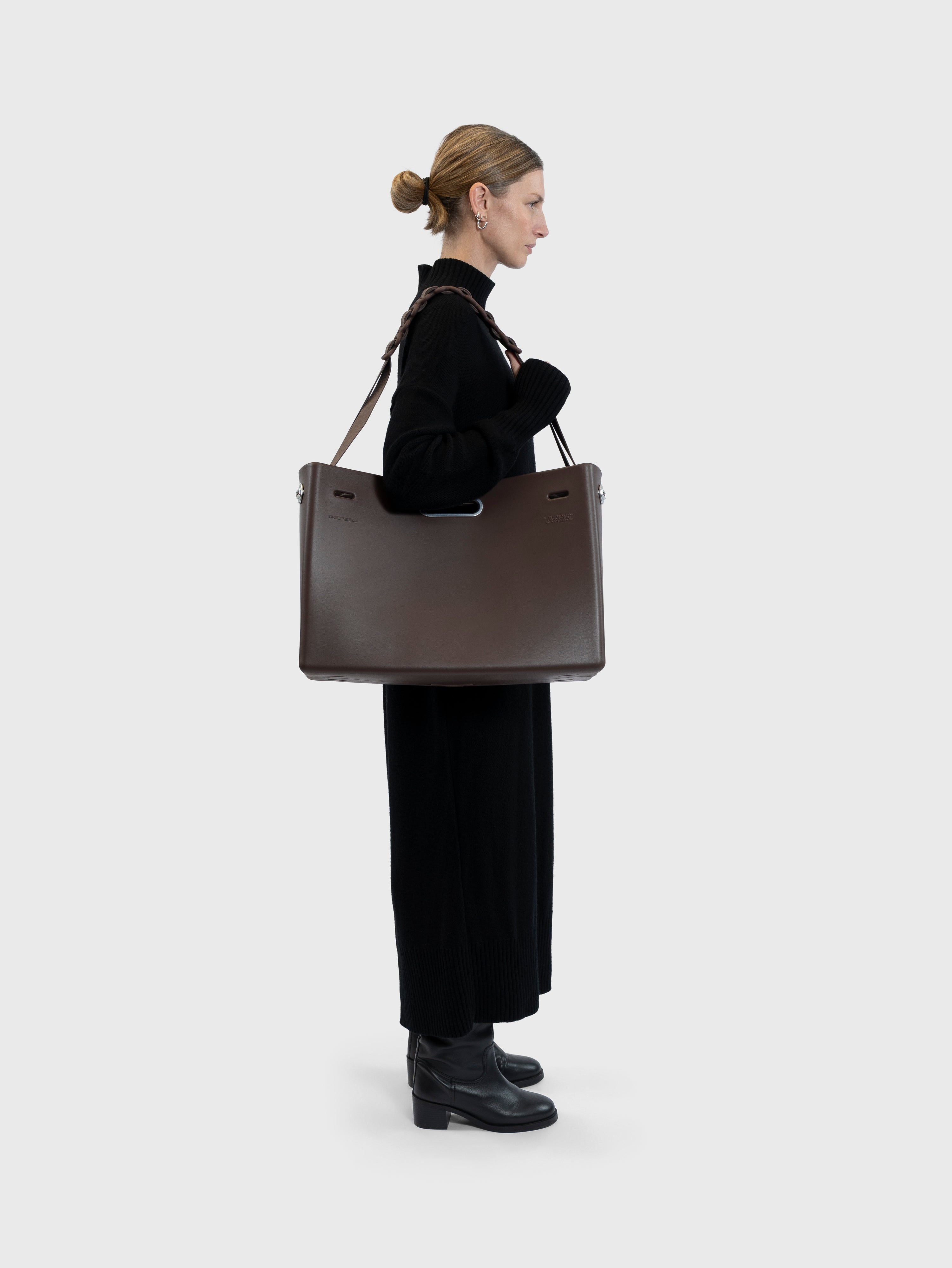 EAST WEST CLUTCH SYSTEM - XL